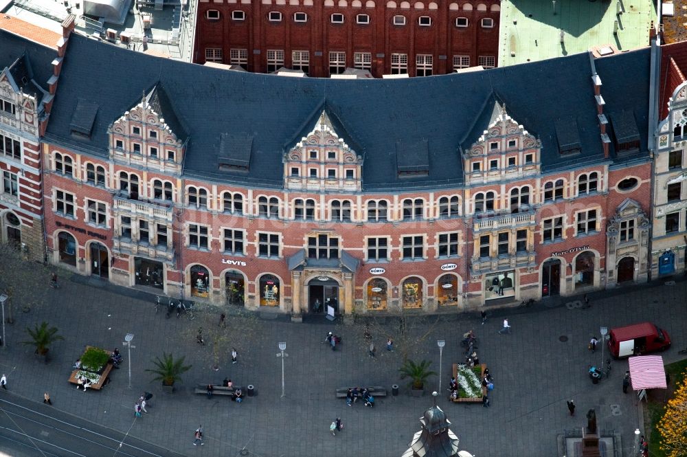 Aerial photograph Erfurt - street guide of famous promenade and shopping street Anger in the district Zentrum in Erfurt in the state Thuringia, Germany