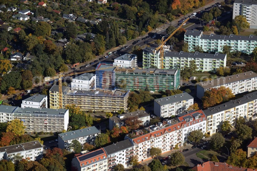 Aerial image Berlin - Facade - reorganization Skyscrapers in the residential area of industrially manufactured settlement at the Gotha-Allee opposite of the Spandauer Damm in Charlottenburg in Berlin in Germany