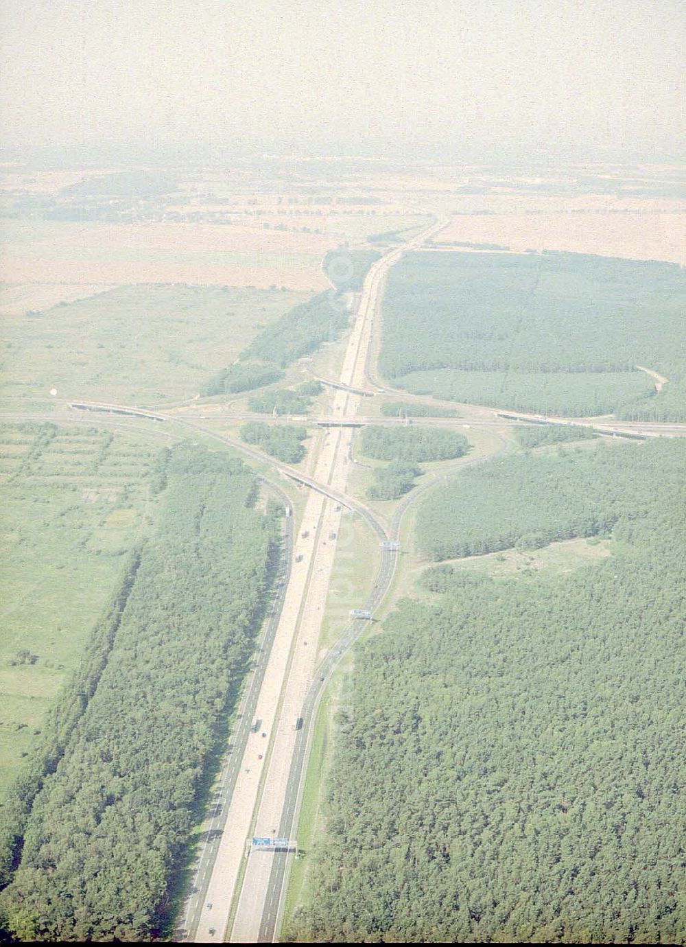 Schönefeld from the bird's eye view: Fast fertig umgebautes Autobahnkreuz Schönefeld.