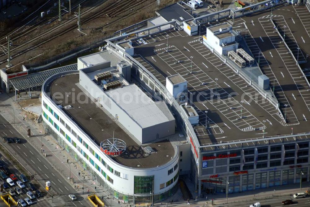 Aerial image Berlin - Fast fertige Erweiterungsbaustelle Ringcenter 3 der ECE GmbH an der Frankfurter Allee in Berlin-Friedrichshain.