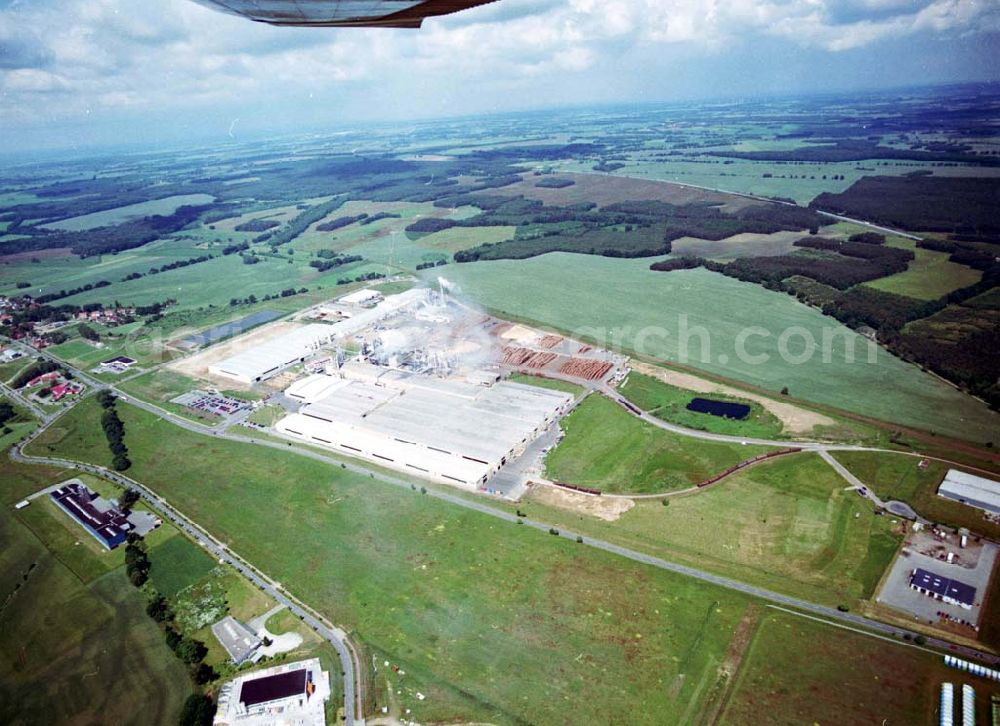 Heiligengrabe from above - Fast fertige Erweiterungsbaustellen am Werksgelände der KRONOTEX GmbH im Gewerbegebiet Heiligengrabe.