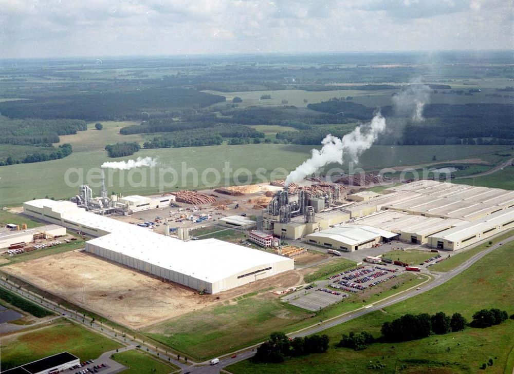 Heiligengrabe from above - Fast fertige Erweiterungsbaustellen am Werksgelände der KRONOTEX GmbH im Gewerbegebiet Heiligengrabe.