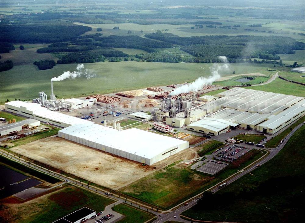 Aerial image Heiligengrabe - Fast fertige Erweiterungsbaustellen am Werksgelände der KRONOTEX GmbH im Gewerbegebiet Heiligengrabe.