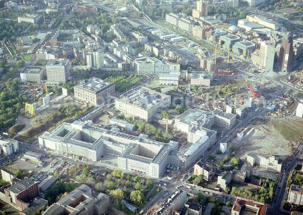 Berlin from above - Fast fertiger Umbau des Rohwedder-Hauses / ehem. THA an der Wilhelmstraße in Berlin - Mitte zum Finanzministerium..