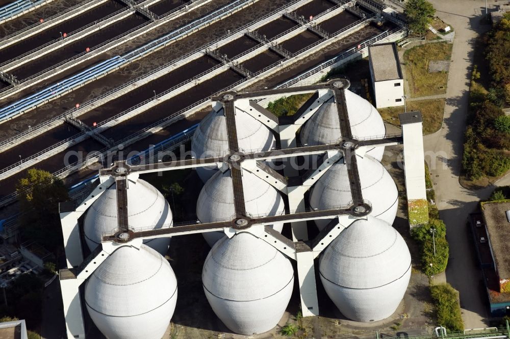 Berlin from the bird's eye view: Fault towers at the sewage works Basin and purification steps for waste water treatment of Berliner Wasserbetriebe destrict Ruhleben in Berlin