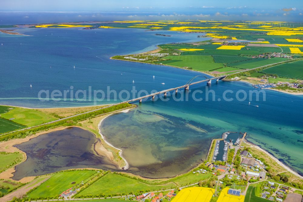 Fehmarn from the bird's eye view: Construction of the pier Fehmarnsundbruecke over the water surface of the Fehmarnsund of the Baltic Sea on the E47 road in Fehmarn on the island of Fehmarn in the federal state of Schleswig-Holstein, Germany