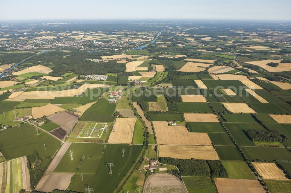 Aerial image Datteln - Field structures and agricultural land near Datteln in North Rhine-Westphalia