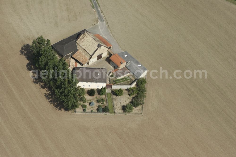 Aerial image Zotzenheim / VBG Spendlingen-Gen - Field landscape with a farmer's homestead in Zotzenheim in Rhineland-Palatinate