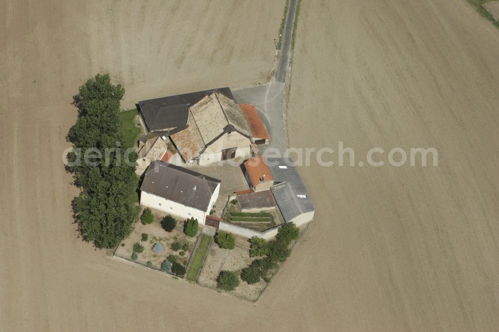 Aerial photograph Zotzenheim / VBG Spendlingen-Gen - Field landscape with a farmer's homestead in Zotzenheim in Rhineland-Palatinate