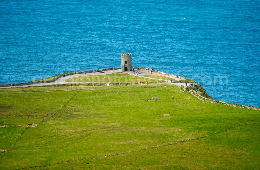 Moher from the bird's eye view: Rock Coastline on the cliffs Klippen von Moher in Moher in Clare, Ireland