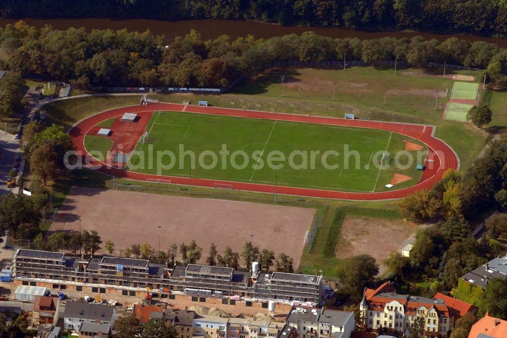 Aerial image Halle - Blick auf den Felsensportplatz / Turbineplatz. Vereinsanlage von Turbine Halle e.V. Sportverein, zum Saaleblick 11/12 , 06114 Halle (Saale), Tel.: (03 45) 5 23 04 93