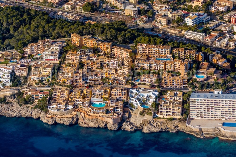 Cala Fornells from the bird's eye view: Holiday house plant of the park Apartonentos Aldea Cala Fornells I on the road course of the Carretera de Cala Fornells in Cala Fornells in Balearische Insel Mallorca, Spain