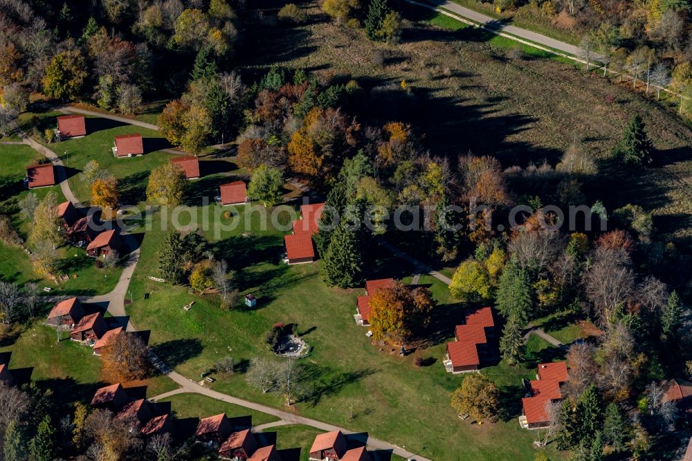 Aerial photograph Erpfingen - Holiday house plant of the park Feriendorf Sonnenmatte in Erpfingen in the state Baden-Wurttemberg, Germany