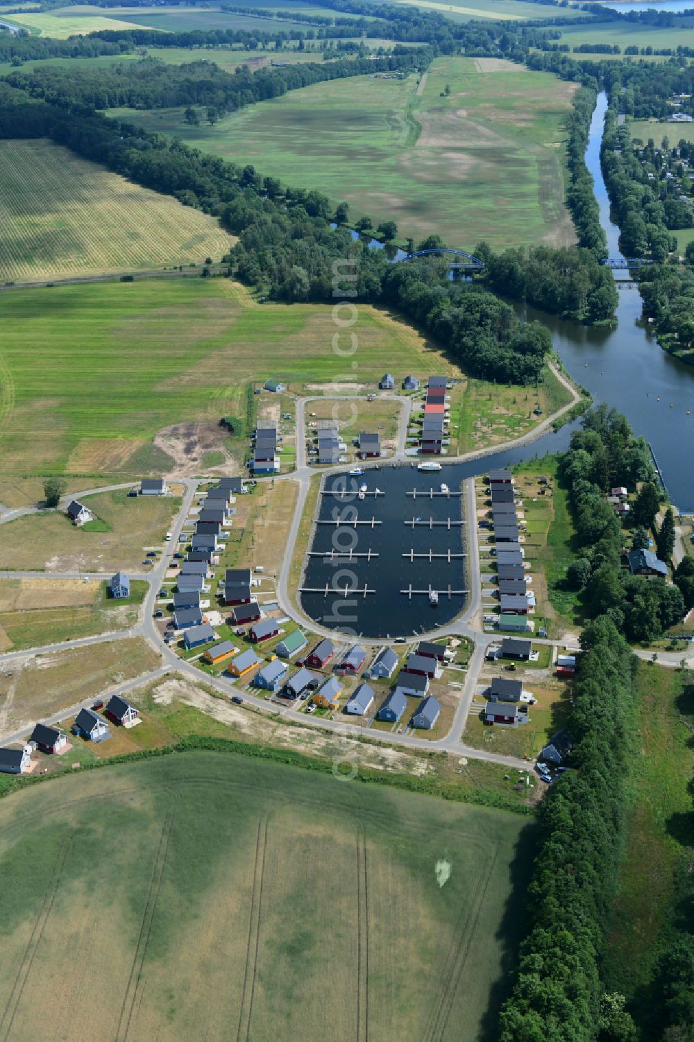 Zerpenschleuse from the bird's eye view: Holiday house plant of the park Hafendorf Zerpenschleuse in Zerpenschleuse in the state Brandenburg, Germany