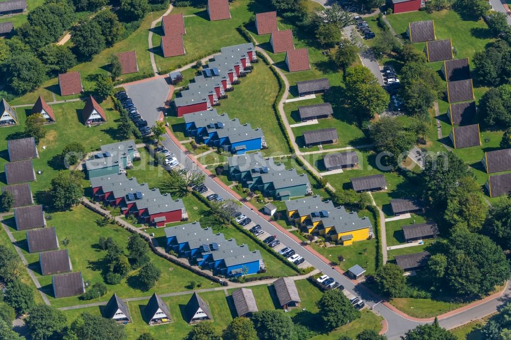 Aerial photograph Damp - Holiday house plant of the park on Klipperweg - Hans-Damp-Strasse in the district Ostseebad Damp in Damp in the state Schleswig-Holstein, Germany