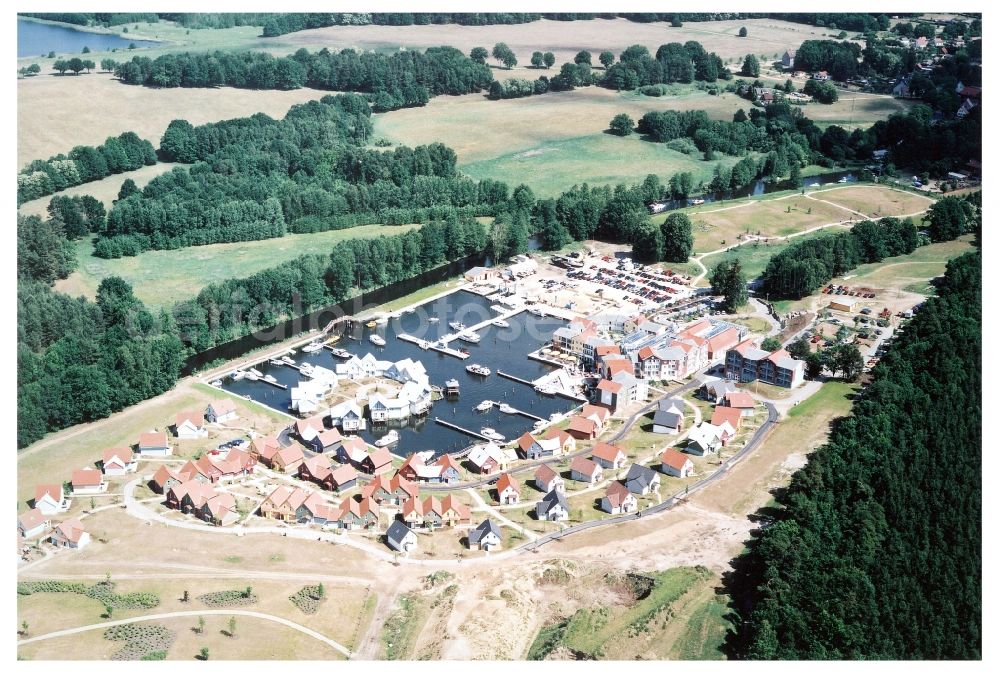 Aerial photograph Kleinzerlang - Holiday house plant of the park Marina Wolfsbruch in Kleinzerlang in the state Brandenburg, Germany