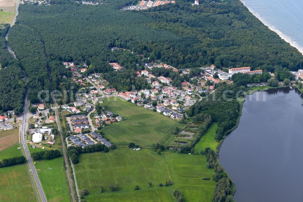 Aerial photograph Loddin - Holiday house plant of the park in the district Koelpinsee in Loddin in the state Mecklenburg - Western Pomerania