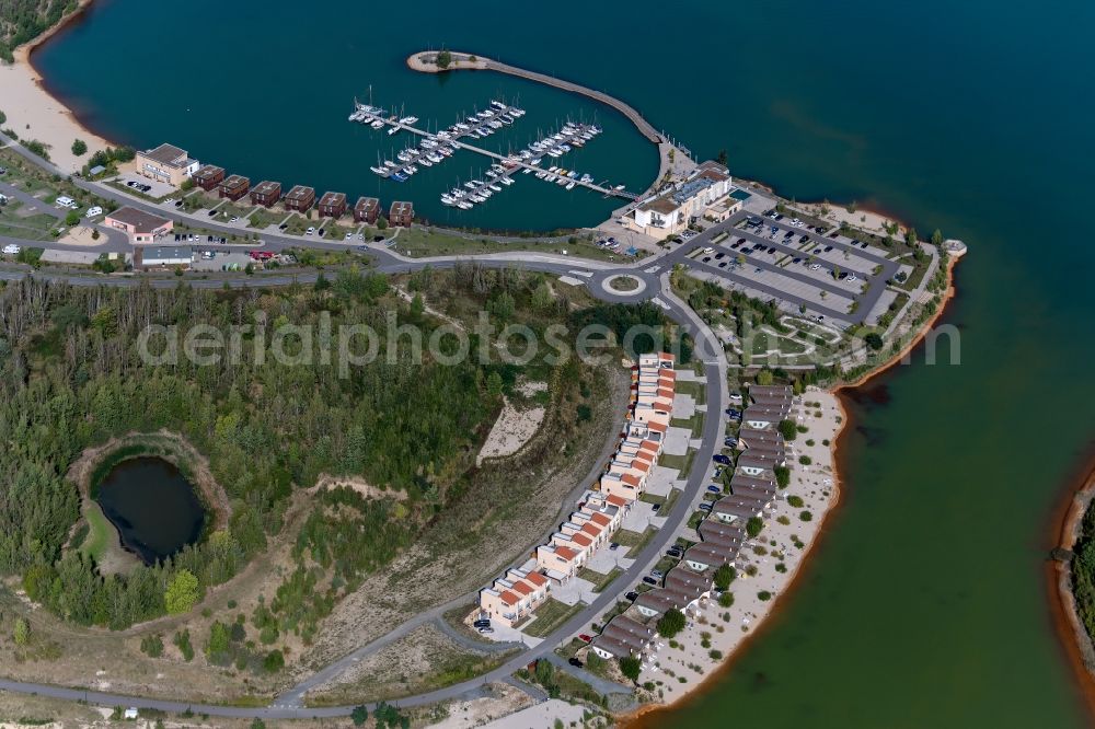 Großpösna from above - Holiday house plant of the park on the banks of the lake Stoermthaler See in Grosspoesna in the state Saxony, Germany