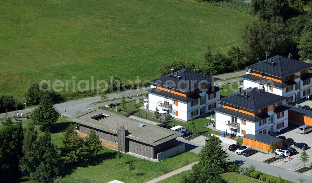 Aerial image Dierhagen - Holiday houses Ferienwohnung Kajueting and Feerienwohnung Thalatta in Dierhagen in the state Mecklenburg - Western Pomerania