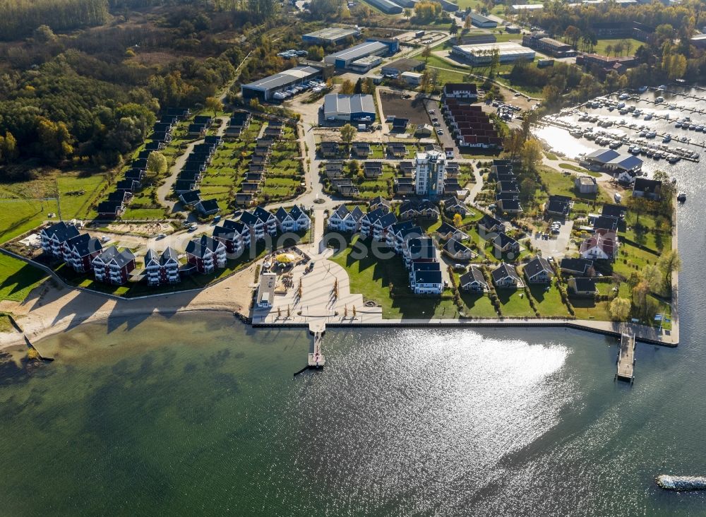 Aerial image Rechlin - Holiday House Park on the harbor village located between the shore of Lake Müritz and the Claassee in Rechlin in Mecklenburg - Western Pomerania