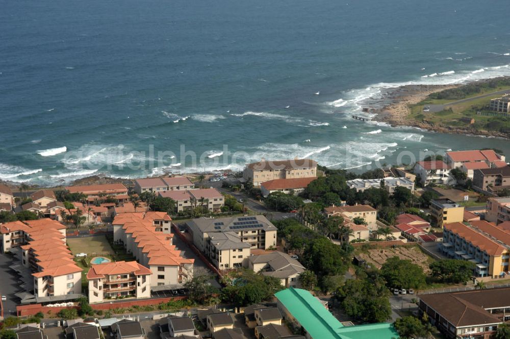 UVONGO from the bird's eye view: Holiday homes and apartments in Uvongo, South Africa. Uvongo is a seaside resort south of Port Shepstone with a lot of hotels and holiday homes. It is the largest residental area on the South Coast of Africa