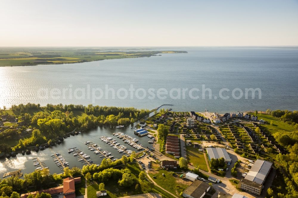 Aerial photograph Rechlin - View on holiday park Mueritz and harbor in Rechlin Nord on Lake Mueritz. The water belongs to the Mecklenburg Lake District