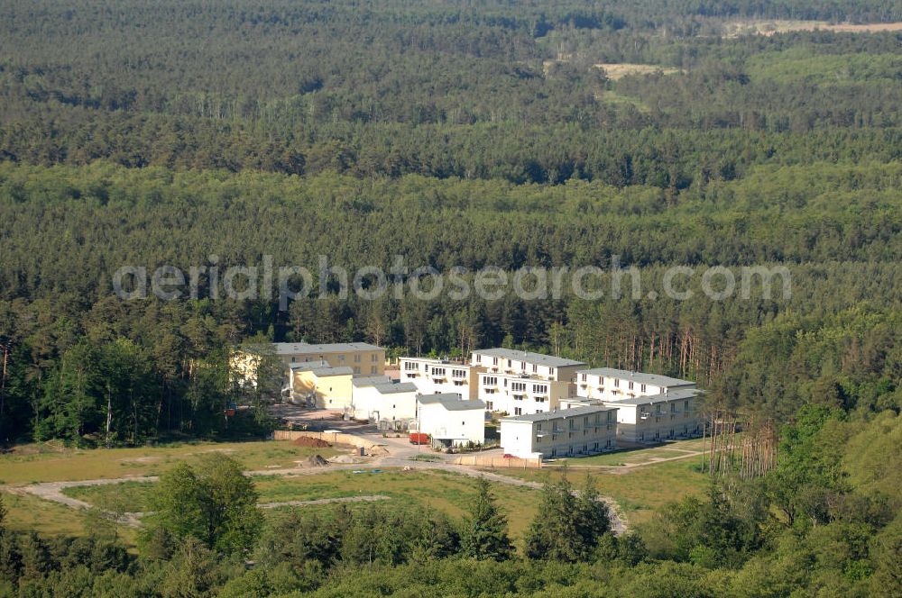 Aerial image Graal-Müritz - Blick auf den Ferienwohnpark im Küstenwald der HAWO Bauträger KG in unmittelbarer Strandnähe im Ostseeheilbad Graal-Müritz. Aus einer ehemaligen NVA Liegenschaft entstanden attraktive Ferienhäuser und Ferienwohneinheiten zum Verkauf und zur Vermietung