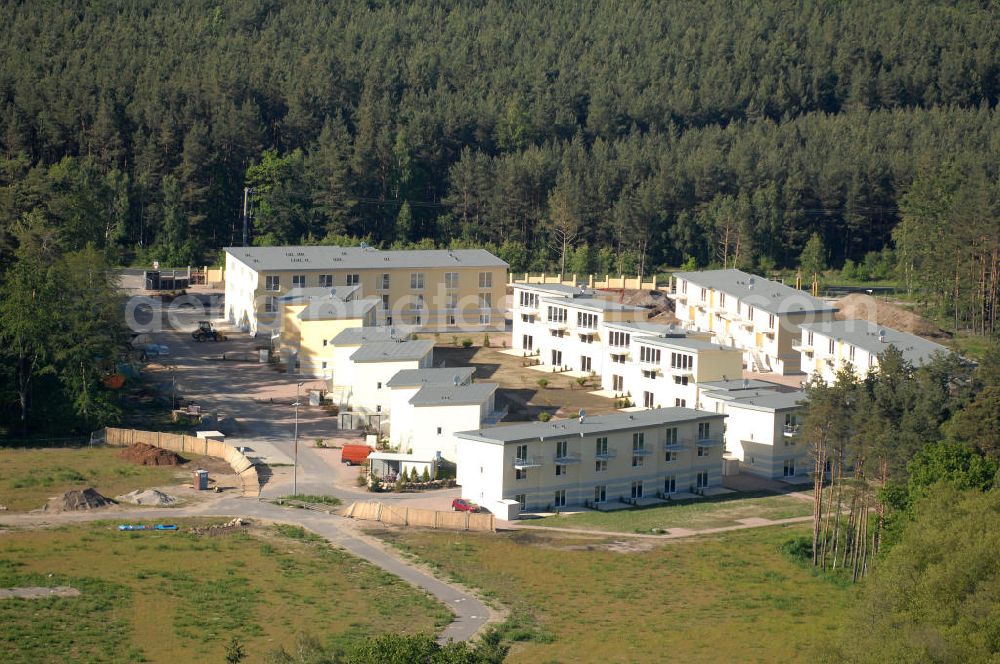 Aerial image Graal-Müritz - Blick auf den Ferienwohnpark im Küstenwald der HAWO Bauträger KG in unmittelbarer Strandnähe im Ostseeheilbad Graal-Müritz. Aus einer ehemaligen NVA Liegenschaft entstanden attraktive Ferienhäuser und Ferienwohneinheiten zum Verkauf und zur Vermietung