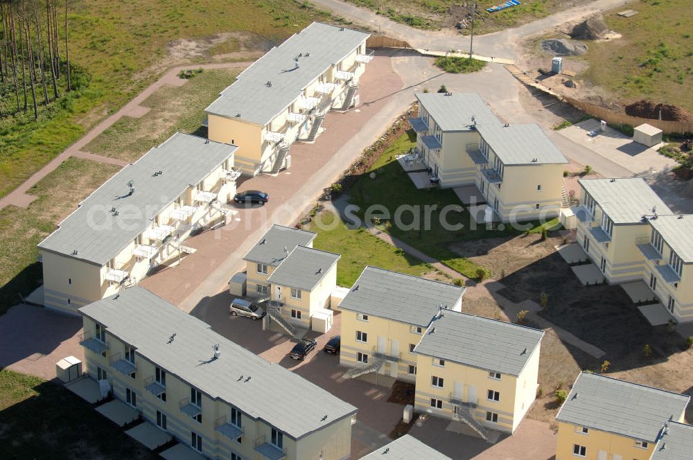 Graal-Müritz from above - Blick auf den Ferienwohnpark im Küstenwald der HAWO Bauträger KG in unmittelbarer Strandnähe im Ostseeheilbad Graal-Müritz. Aus einer ehemaligen NVA Liegenschaft entstanden attraktive Ferienhäuser und Ferienwohneinheiten zum Verkauf und zur Vermietung