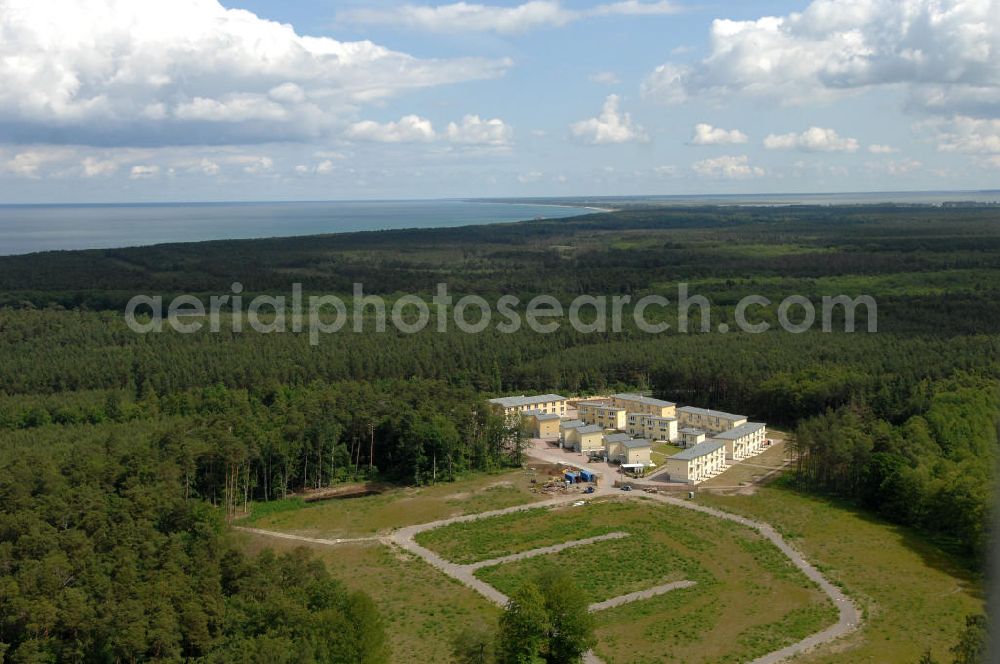 Aerial image Ostseebad Graal-Müritz - Blick auf den Ferienwohnpark im Küstenwald der HAWO Bauträger KG in unmittelbarer Strandnähe im Ostseeheilbad Graal-Müritz. Aus einer ehemaligen NVA Liegenschaft entstanden attraktive Ferienhäuser und Ferienwohneinheiten zum Verkauf und zur Vermietung