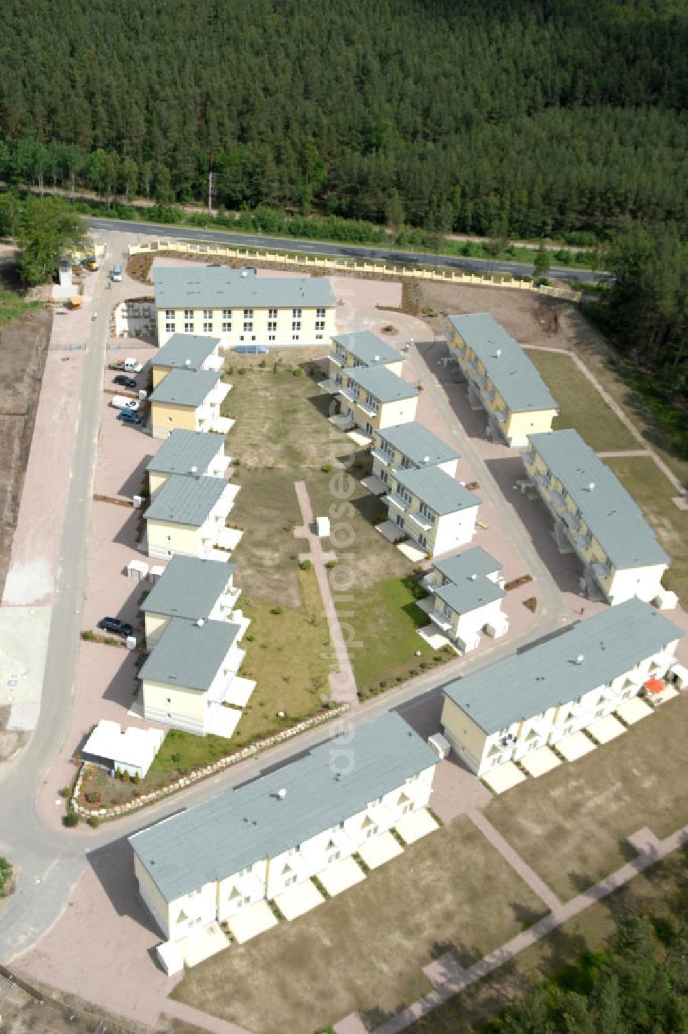 Aerial image Ostseebad Graal-Müritz - Blick auf den Ferienwohnpark im Küstenwald der HAWO Bauträger KG in unmittelbarer Strandnähe im Ostseeheilbad Graal-Müritz. Aus einer ehemaligen NVA Liegenschaft entstanden attraktive Ferienhäuser und Ferienwohneinheiten zum Verkauf und zur Vermietung