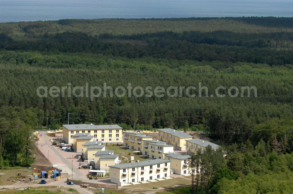 Aerial image Ostseebad Graal-Müritz - Blick auf den Ferienwohnpark im Küstenwald der HAWO Bauträger KG in unmittelbarer Strandnähe im Ostseeheilbad Graal-Müritz. Aus einer ehemaligen NVA Liegenschaft entstanden attraktive Ferienhäuser und Ferienwohneinheiten zum Verkauf und zur Vermietung