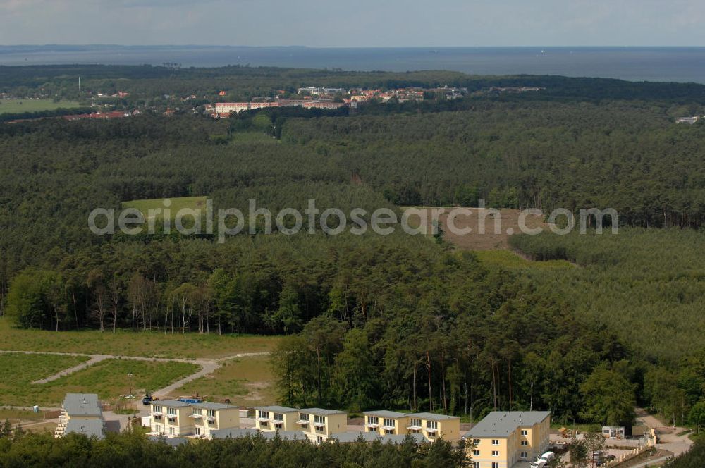 Ostseebad Graal-Müritz from the bird's eye view: Blick auf den Ferienwohnpark im Küstenwald der HAWO Bauträger KG in unmittelbarer Strandnähe im Ostseeheilbad Graal-Müritz. Aus einer ehemaligen NVA Liegenschaft entstanden attraktive Ferienhäuser und Ferienwohneinheiten zum Verkauf und zur Vermietung