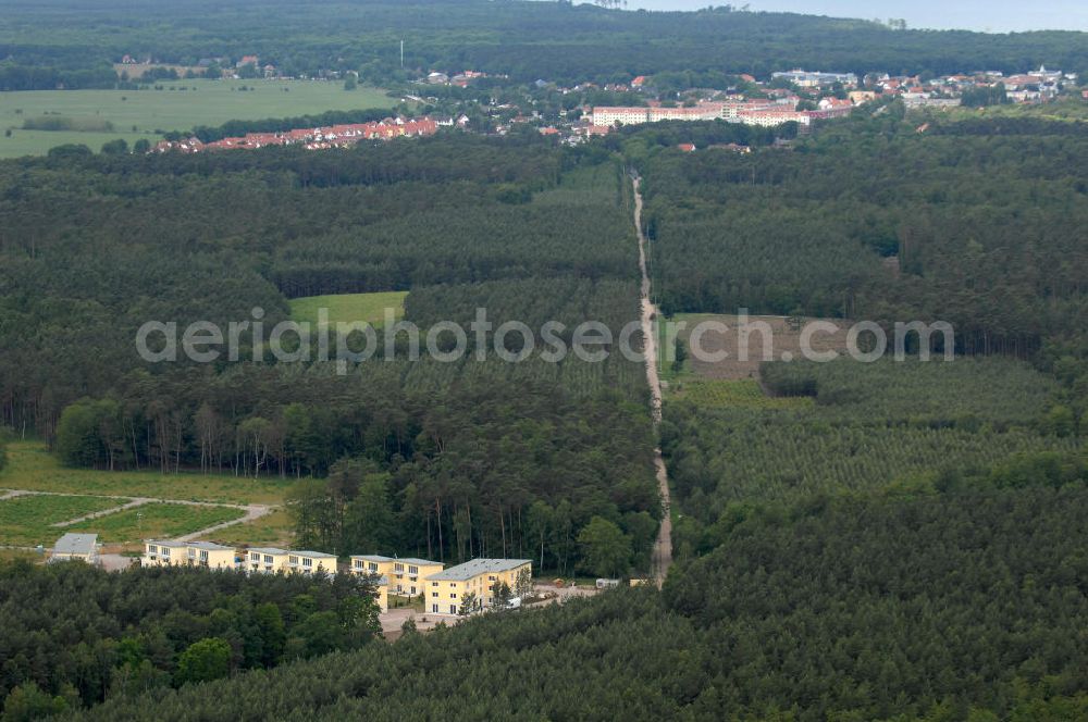 Ostseebad Graal-Müritz from the bird's eye view: Blick auf den Ferienwohnpark im Küstenwald der HAWO Bauträger KG in unmittelbarer Strandnähe im Ostseeheilbad Graal-Müritz. Aus einer ehemaligen NVA Liegenschaft entstanden attraktive Ferienhäuser und Ferienwohneinheiten zum Verkauf und zur Vermietung