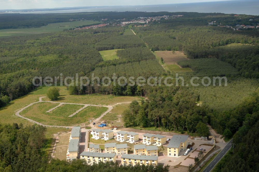 Aerial image Ostseebad Graal-Müritz - Blick auf den Ferienwohnpark im Küstenwald der HAWO Bauträger KG in unmittelbarer Strandnähe im Ostseeheilbad Graal-Müritz. Aus einer ehemaligen NVA Liegenschaft entstanden attraktive Ferienhäuser und Ferienwohneinheiten zum Verkauf und zur Vermietung