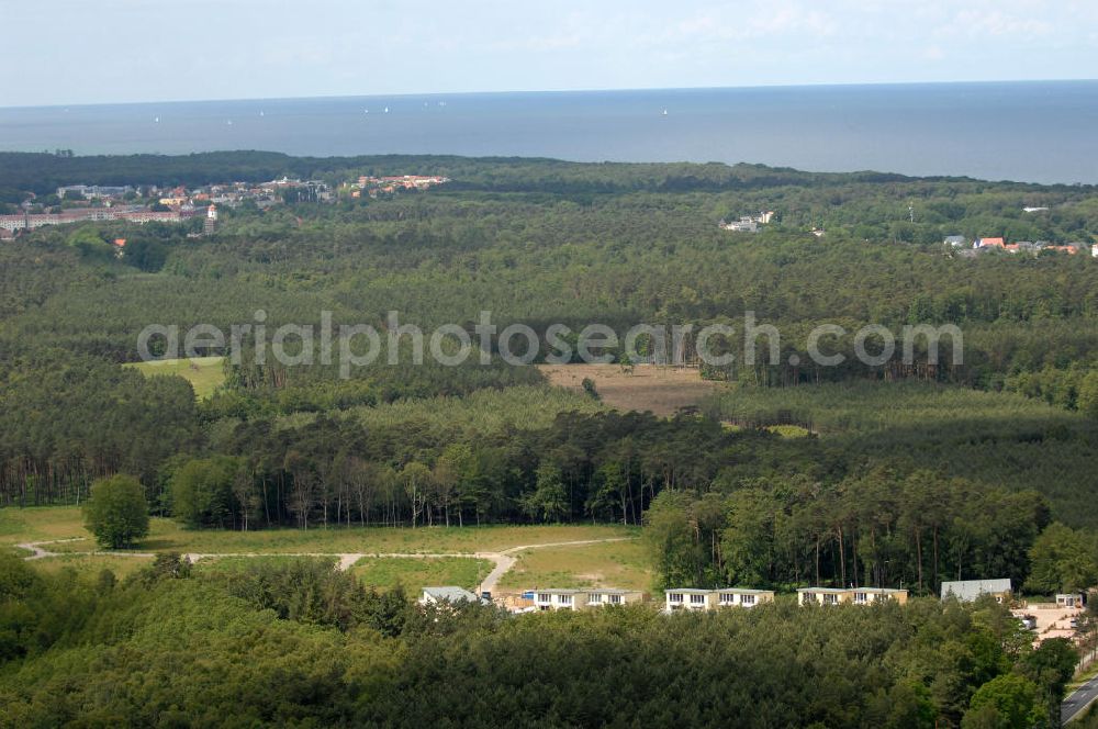 Aerial image Ostseebad Graal-Müritz - Blick auf den Ferienwohnpark im Küstenwald der HAWO Bauträger KG in unmittelbarer Strandnähe im Ostseeheilbad Graal-Müritz. Aus einer ehemaligen NVA Liegenschaft entstanden attraktive Ferienhäuser und Ferienwohneinheiten zum Verkauf und zur Vermietung