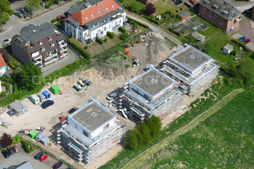 Aerial photograph Ostseebad Boltenhagen - Building of an apartment building used as an apartment complex on Ostseeallee in Ostseebad Boltenhagen in the state Mecklenburg - Western Pomerania, Germany