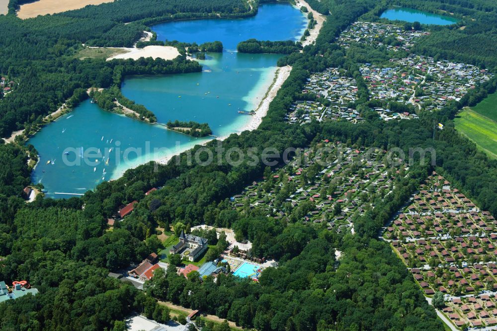 Aerial photograph Haren (Ems) - Holiday house plant of the park Ferienzentrum Schloss Dankern on Dankernsee in the district Dankern in Haren (Ems) in the state Lower Saxony, Germany