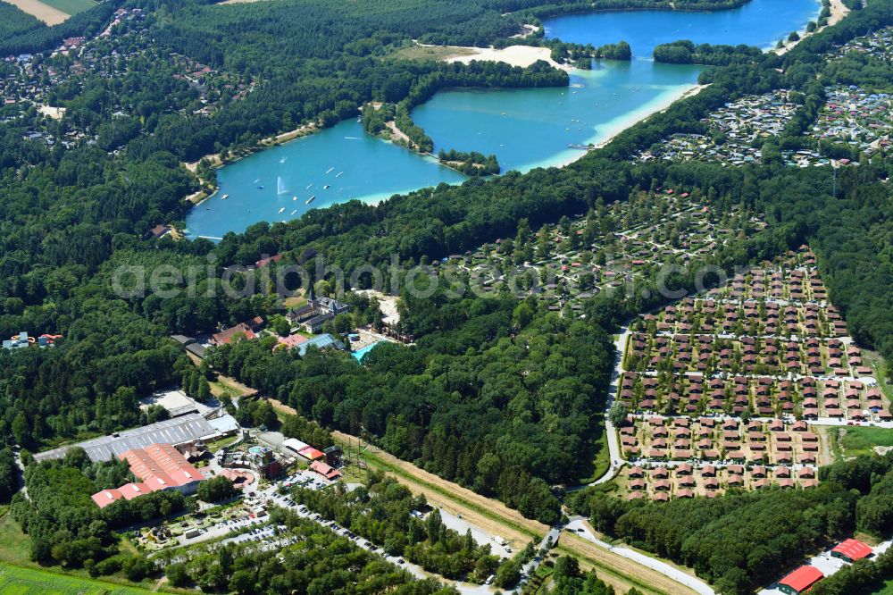 Haren (Ems) from the bird's eye view: Holiday house plant of the park Ferienzentrum Schloss Dankern on Dankernsee in the district Dankern in Haren (Ems) in the state Lower Saxony, Germany