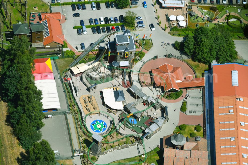 Haren (Ems) from the bird's eye view: Holiday house plant of the park Ferienzentrum Schloss Dankern on Dankernsee in the district Dankern in Haren (Ems) in the state Lower Saxony, Germany