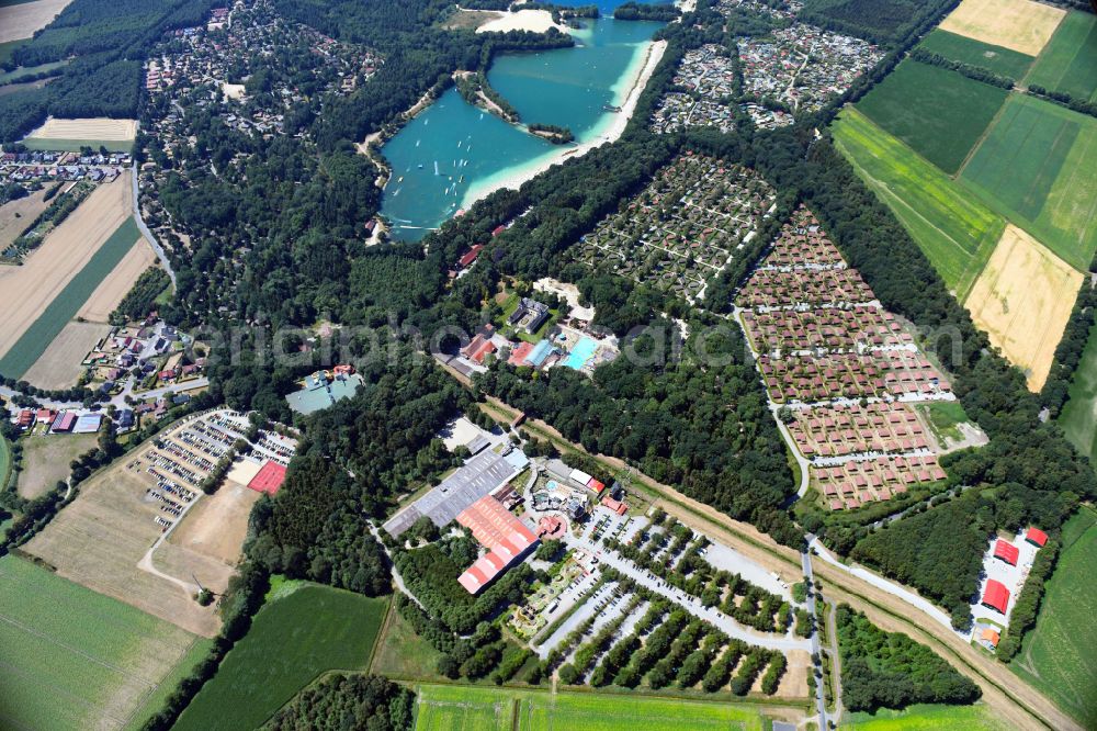 Haren (Ems) from the bird's eye view: Holiday house plant of the park Ferienzentrum Schloss Dankern on Dankernsee in the district Dankern in Haren (Ems) in the state Lower Saxony, Germany