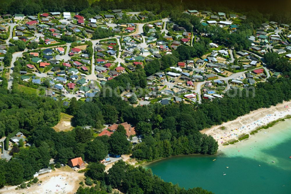 Haren (Ems) from the bird's eye view: Holiday house plant of the park Ferienzentrum Schloss Dankern on Dankernsee in the district Dankern in Haren (Ems) in the state Lower Saxony, Germany