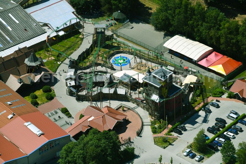 Aerial photograph Haren (Ems) - Holiday house plant of the park Ferienzentrum Schloss Dankern on Dankernsee in the district Dankern in Haren (Ems) in the state Lower Saxony, Germany