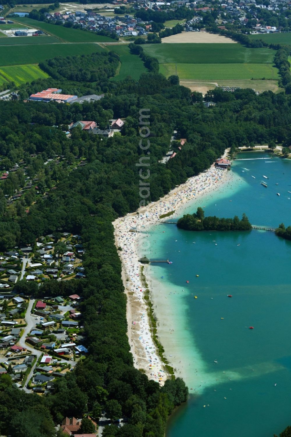 Haren (Ems) from the bird's eye view: Holiday house plant of the park Ferienzentrum Schloss Dankern on Dankernsee in the district Dankern in Haren (Ems) in the state Lower Saxony, Germany