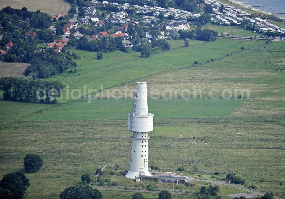 Aerial image Neustadt - Fernmeldesektorturm M der Luftwaffe im Stadtteil Pelzerhaken. Die Fernmeldetürme dienten der elektronischen Aufklärung der Ostblock-Streitkräfte. Der Turm bei Neustadt war von 1972 bis 1992 in Betrieb. Telecommunication and reconnaissance tower M of the German Air Force in the district Pelzerhaken. The towers were used for electronic reconnaissance of the Soviet bloc forces. The tower at Neustadt operated from 1972 to 1992.