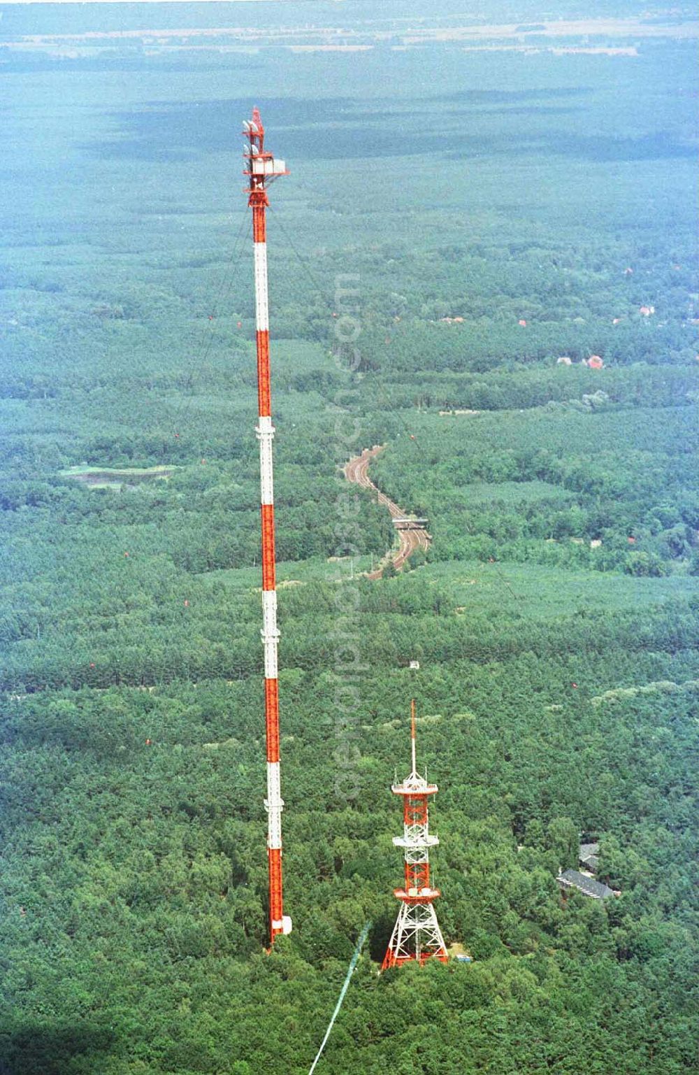 Aerial image Berlin - Frohnau - Fernmeldetürme am Jägerstieg in Berlin Frohnau