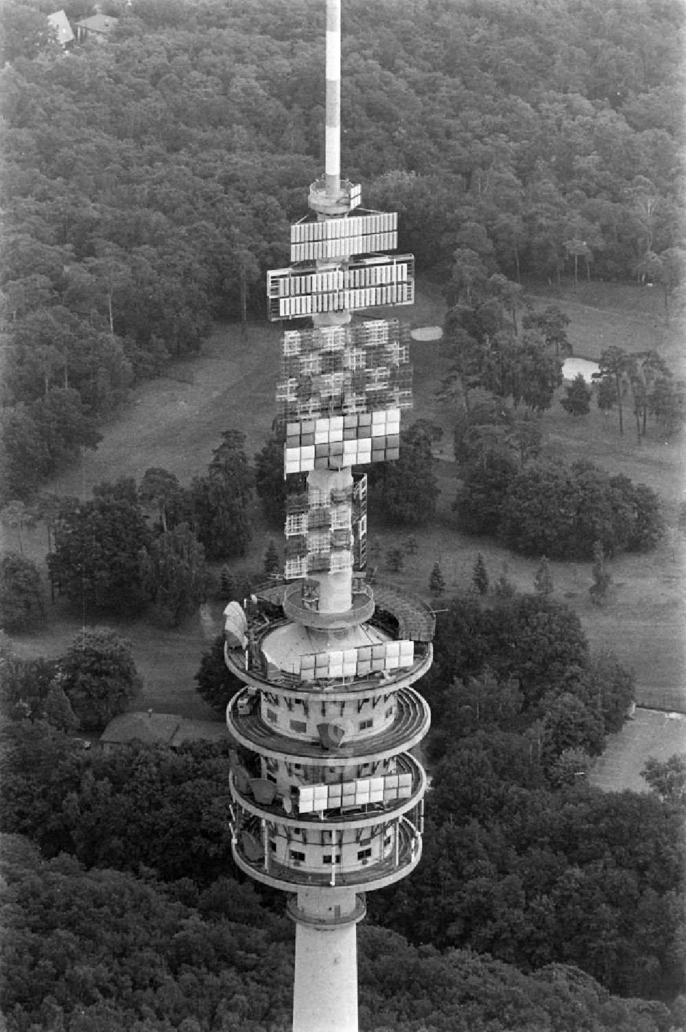 Aerial photograph Berlin - Television Tower on Schaeferberg on street Im Jagen in the district Wannsee in Berlin, Germany