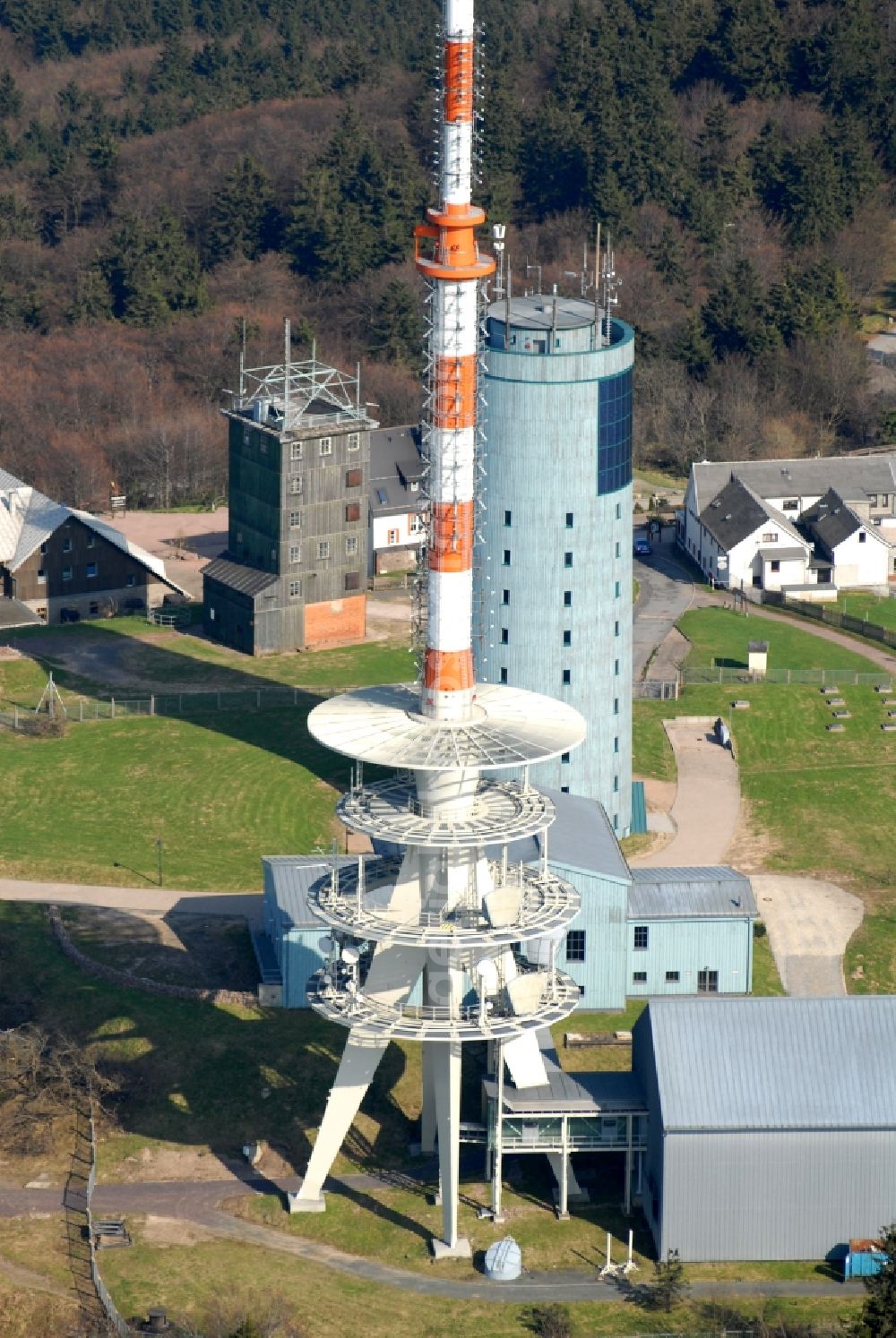 Kurort Brotterode from the bird's eye view: Television Tower Grosser Inselsberg im Thueringer Wald in Brotterode in the state Thuringia