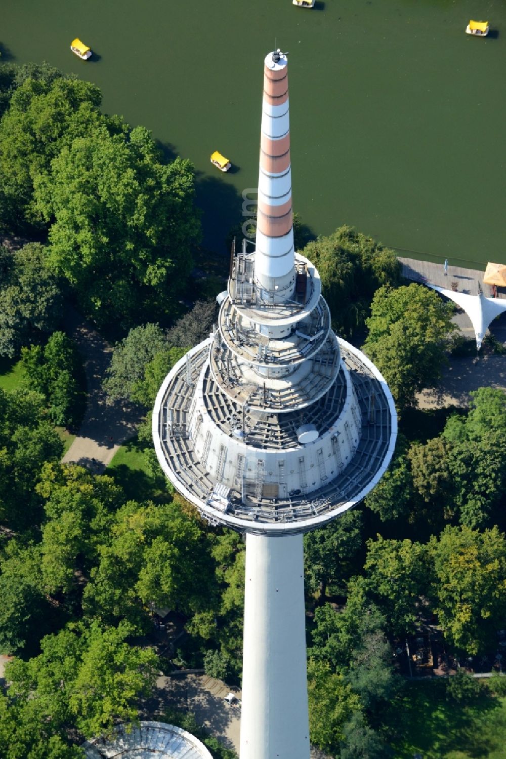 Aerial photograph Mannheim - Television Tower im Park der Oststadt in Mannheim in the state Baden-Wuerttemberg