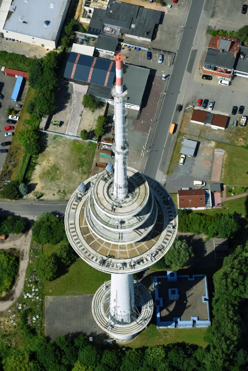 Aerial image Cuxhaven - Television Tower Friedrich-Clemens-Gerke-Turm in the district Sueder- und Westerwisch in Cuxhaven in the state Lower Saxony, Germany